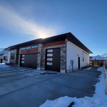 Spacious & Modern Apartment, Close To Universities And Mountains Mapleton Bagian luar foto
