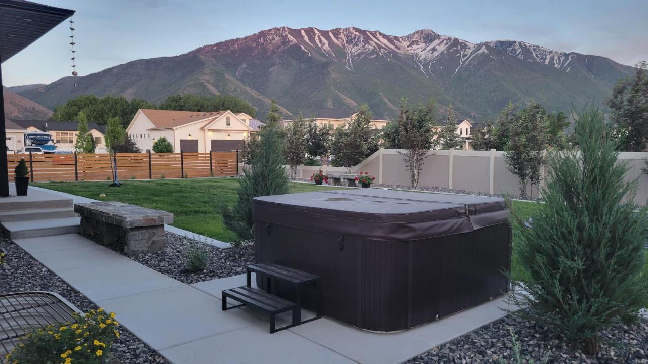 Spacious & Modern Apartment, Close To Universities And Mountains Mapleton Bagian luar foto